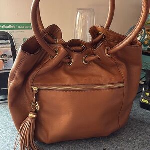 Very roomie purse, Michael Kors, 12 x 11 1/2 light brown